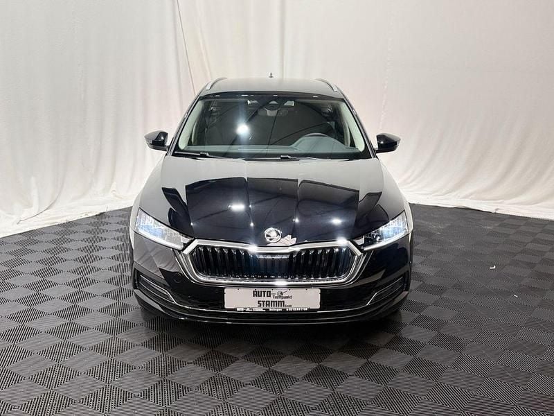 Neu Skoda Octavia Style 150 PS (110 kW) 2026 Schwarz Kombi