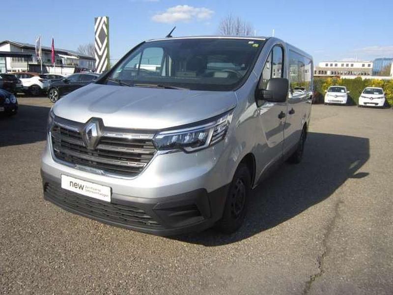 Gebraucht Renault Trafic 150 PS (110 kW) 2023 Silber (metallic) Van / Kleinbus