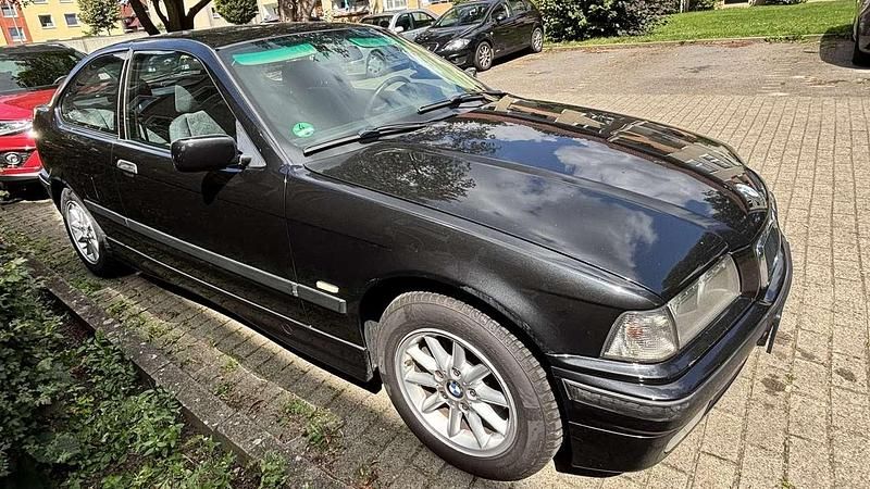 Gebraucht 2000 BMW 316 Compact Comfort Edition Kleinwagen | 2.200 € (Teuer) - Bild 1/4