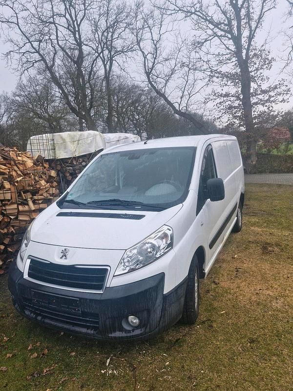 Gebraucht Peugeot Expert 130 PS (95 kW) 2012 Weiß Van