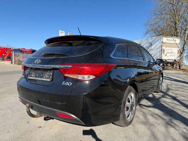 Gebraucht Hyundai i40 Edition 135 PS (99 kW) 2012 Schwarz Kombi