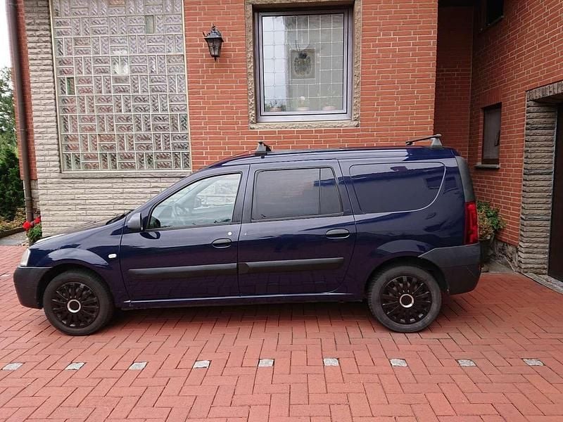 Używany Dacia Logan 84 KM (61 kW) 2011 Purpurowy Van