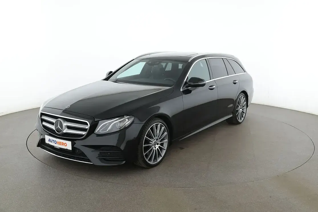 Gebraucht Mercedes E220 AMG line 194 PS (142 kW) 2018 Kombi