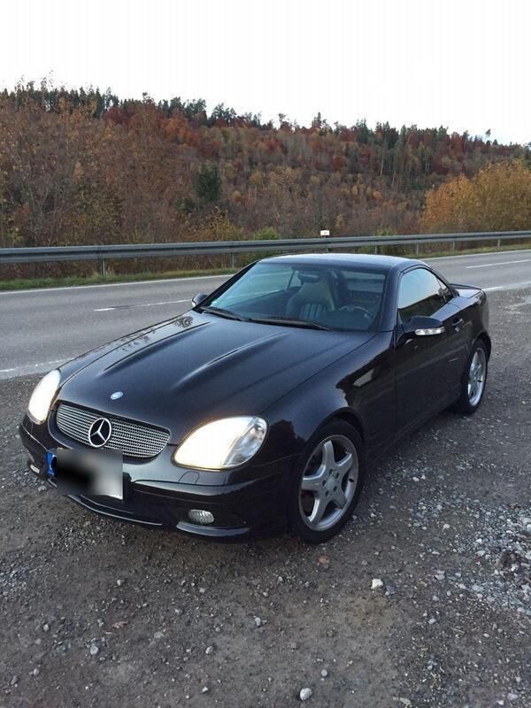 Schwarz Gebraucht 2002 Mercedes SLK32 AMG AMG Cabrio | 20.990 € (Fairer Preis) - Bild 1/4