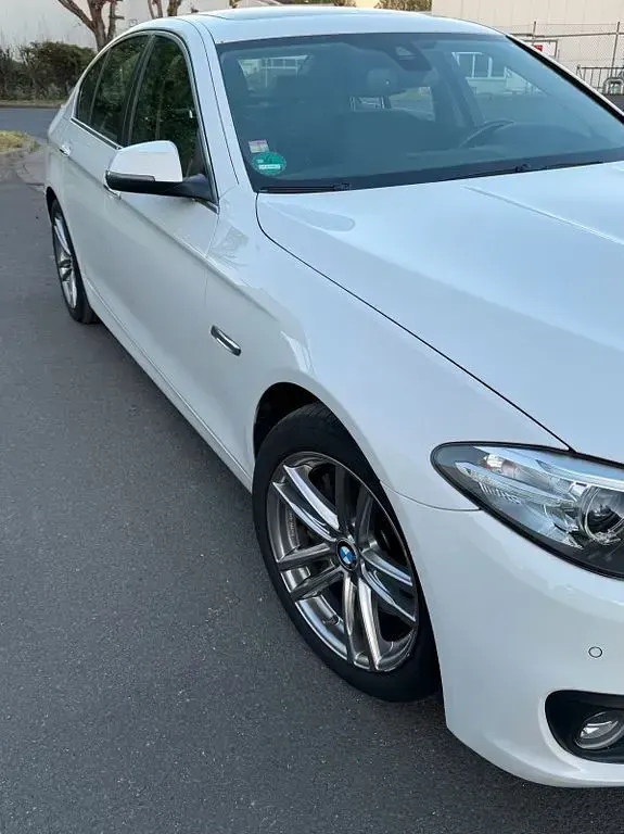 Używany BMW 530 258 KM (189 kW) 2017 Biały Sedan/Limuzyna