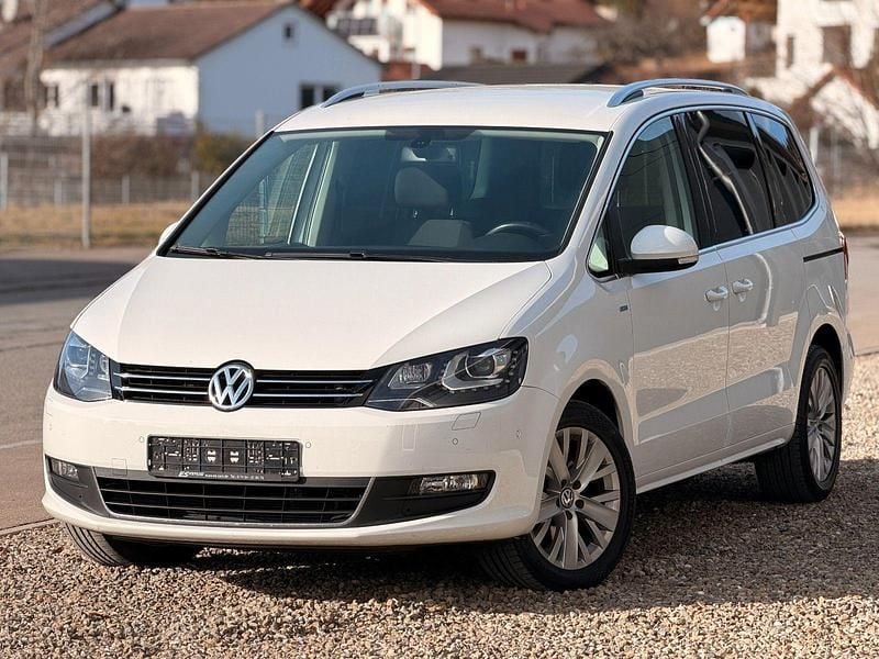 Gebraucht VW Sharan Life 140 PS (102 kW) 2014 Weiß Van / Kleinbus
