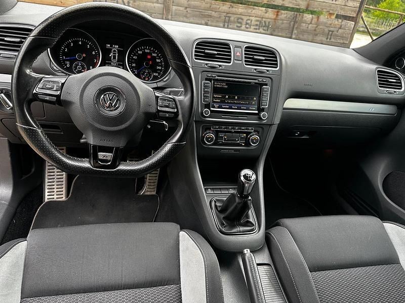 Gebraucht VW Golf VI R 271 PS (199 kW) 2010 Schwarz Kleinwagen