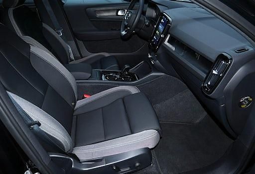 Gebraucht Volvo EX40 Plus 300 kW (408 PS) 2022 Schwarz SUV