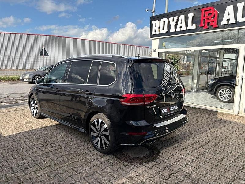 Gebraucht VW Touran Highline 150 PS (110 kW) 2017 Schwarz Van / Kleinbus