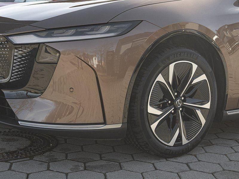Neu Mazda 6e Takumi-Line 189 kW (258 PS) 2025 Braun Limousine