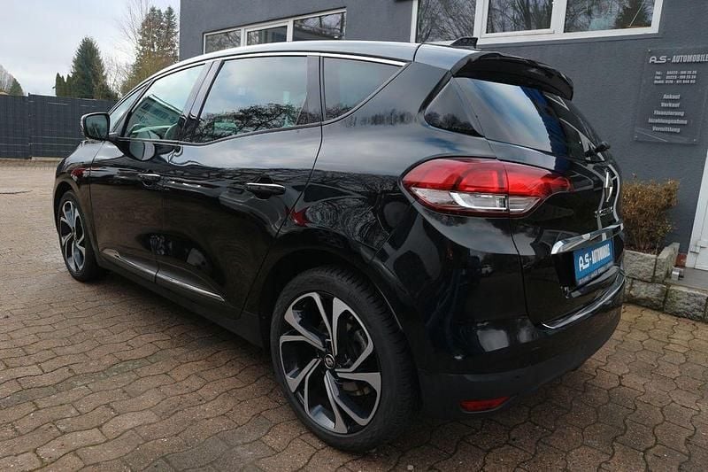 Gebraucht Renault Scénic IV Bose Edition 140 PS (102 kW) 2018 Schwarz Van / Kleinbus