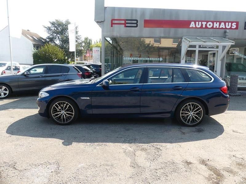 Second-hand BMW 525 218 CP (160 kW) 2012 Albastru Break
