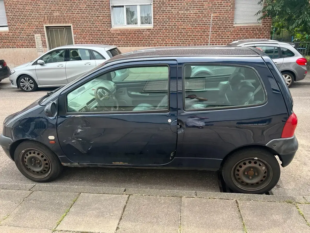 Gebraucht Renault Twingo 75 PS (55 kW) 2001 Blau Kleinwagen