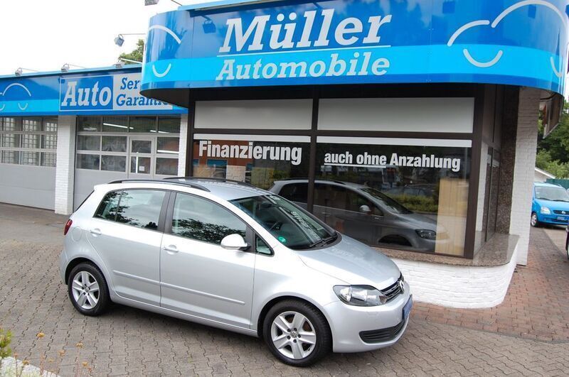 Silber Gebraucht 2009 VW Golf Plus Comfortline Van / Kleinbus | 7.850 € (Teuer) - Bild 1/4