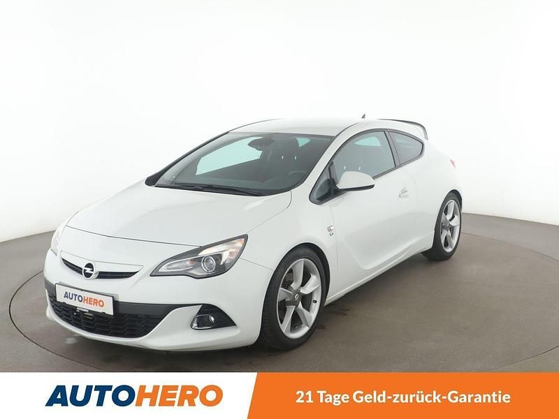 Weiß Gebraucht 2015 Opel Astra GTC Basis Coupé | 11.370 € (Teuer) - Bild 1/3