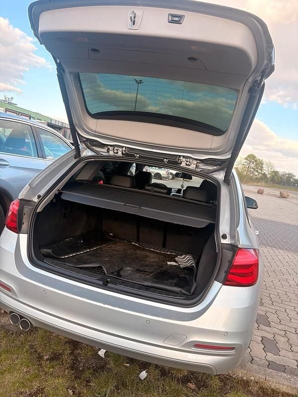 Second-hand BMW 320 190 CP (139 kW) 2019 Argintiu Break