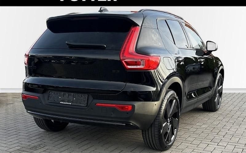 Gebraucht Volvo XC40 Plus 163 PS (119 kW) 2025 Schwarz SUV