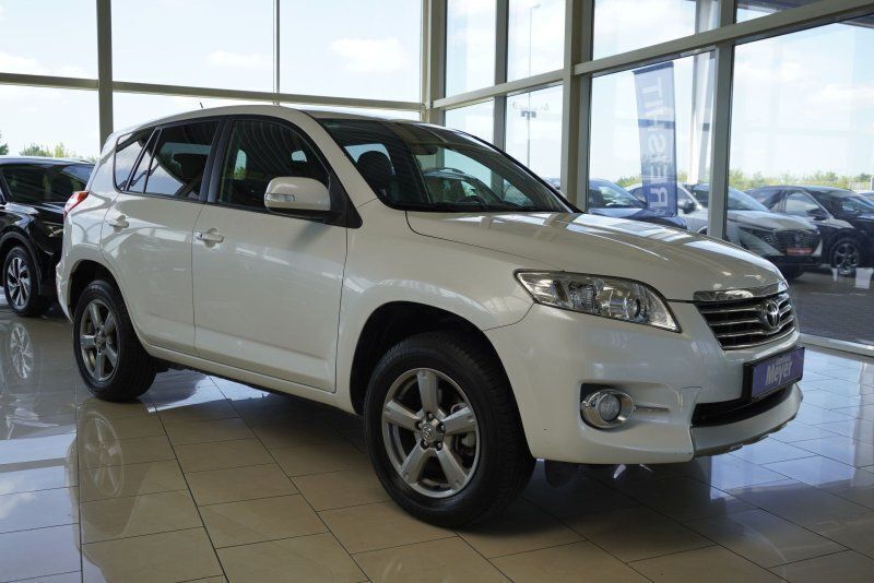 Weiß Gebraucht 2012 Toyota RAV4 SUV | 10.910 € (Superpreis) - Bild 1/4