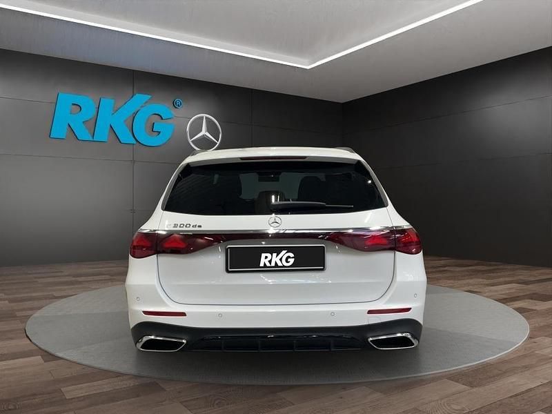 Gebraucht Mercedes E300 AMG 313 PS (230 kW) 2025 Weiß Limousine