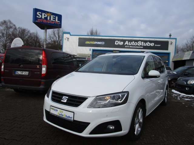 "pure" weiss Gebraucht 2015 Seat Alhambra Style Plus Van / Kleinbus | 19.990 € (Etwas zu teuer) - Bild 1/4