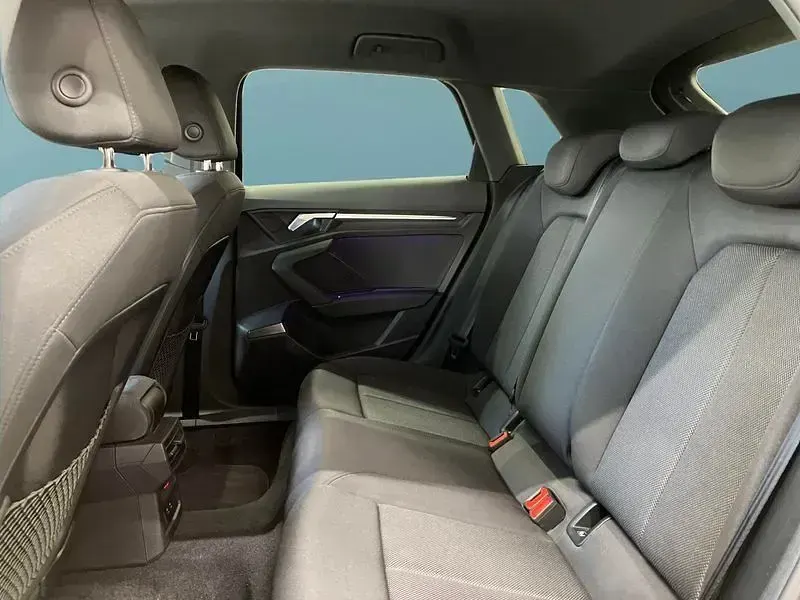 Gebraucht Audi A3 Sportback 150 PS (110 kW) 2024 Schwarz Kleinwagen