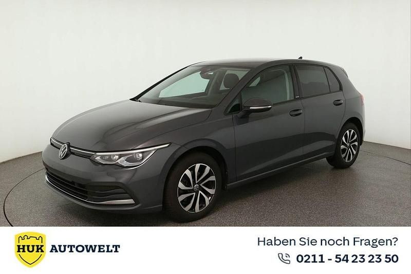 Grau Gebraucht 2023 VW Golf Active Limousine | 21.960 € (Fairer Preis) - Bild 1/3