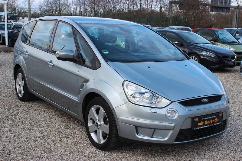 Gebraucht Ford S-MAX Titanium 160 PS (117 kW) 2007 Silber Van / Kleinbus