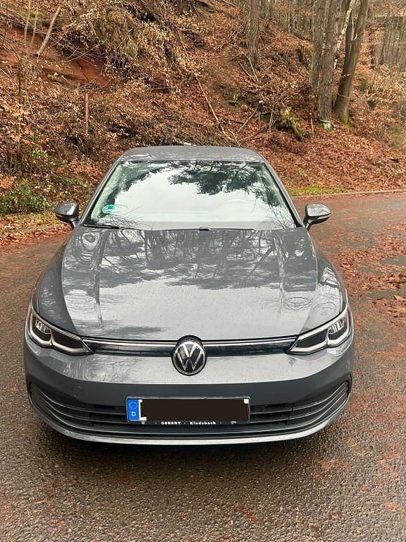 Grau Gebraucht 2020 VW Golf VIII United Limousine | 18.650 € (Fairer Preis) - Bild 1/4