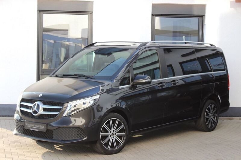 Graphitgrau metallic Gebraucht 2020 Mercedes V250 Van / Kleinbus | 44.900 € (Superpreis) - Bild 1/4