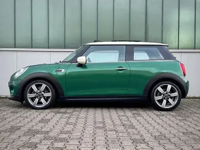 Używany Mini Cooper Chili 136 KM (100 kW) 2020 Zielony Hatchback