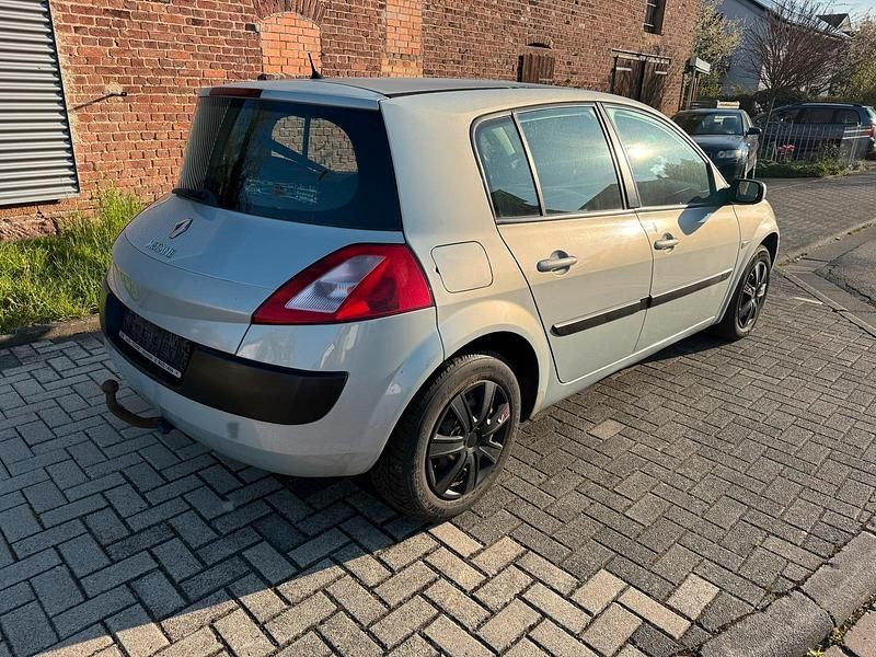 Gebraucht Renault Mégane II 2005 Silber Limousine