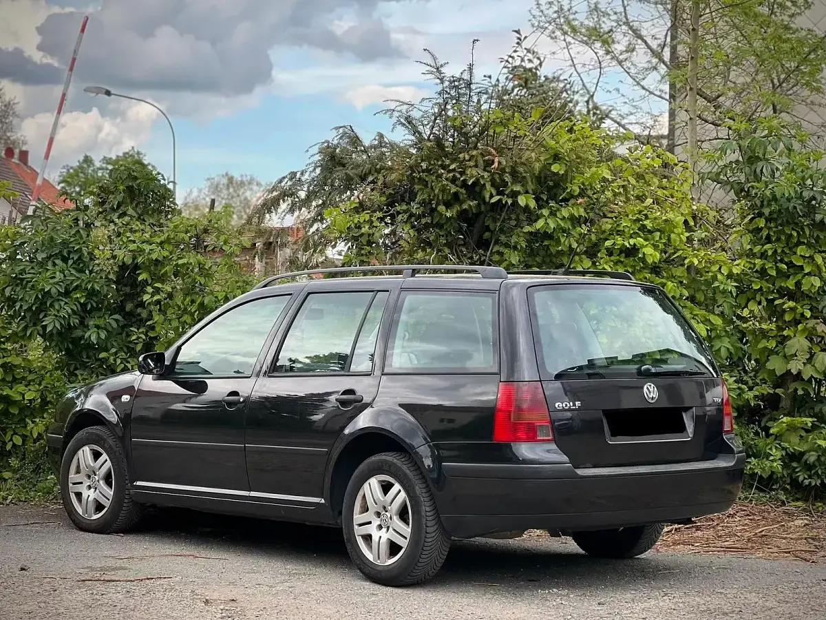 Gebraucht VW Golf IV 101 PS (74 kW) 2002 Schwarz Kombi