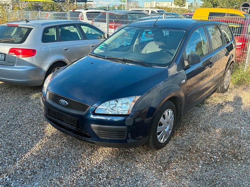 Blau Gebraucht 2007 Ford Focus Kombi | 299 € (Superpreis) - Bild 1/4
