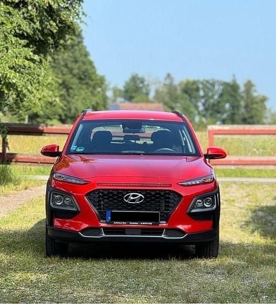 Rot Gebraucht 2020 Hyundai Kona Trend SUV | 17.700 € (Guter Preis) - Bild 1/4