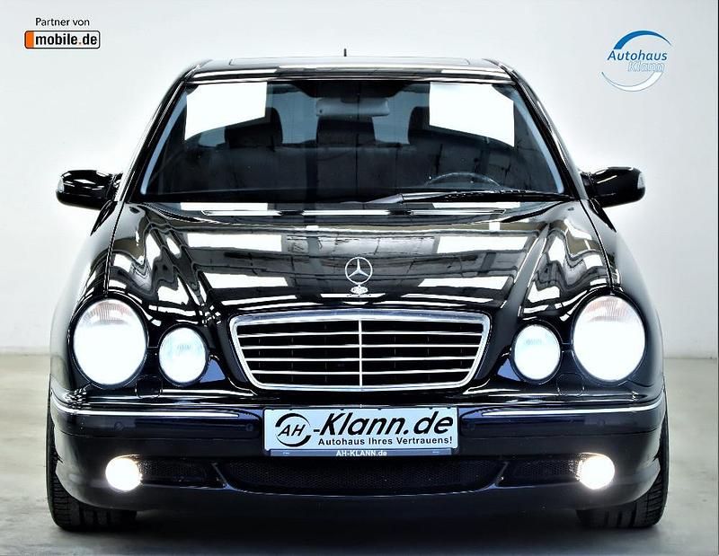 Gebraucht Mercedes E55 AMG AMG 354 PS (260 kW) 2000 Schwarz Limousine
