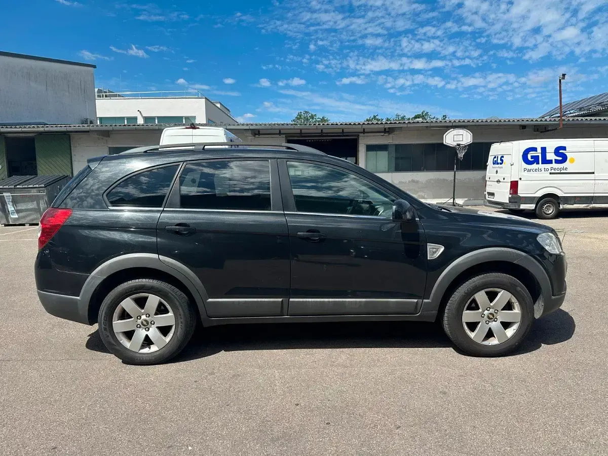Gebraucht Chevrolet Captiva LS 136 PS (100 kW) 2010 Schwarz SUV