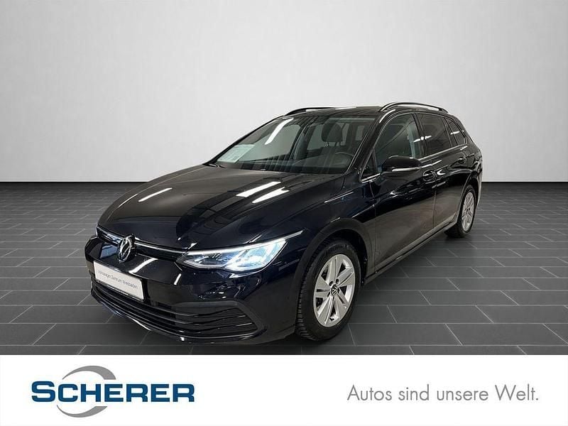 Deep black perleffekt (metallic) Gebraucht 2021 VW Golf VIII Life Kombi | 18.700 € (Guter Preis) - Bild 1/4