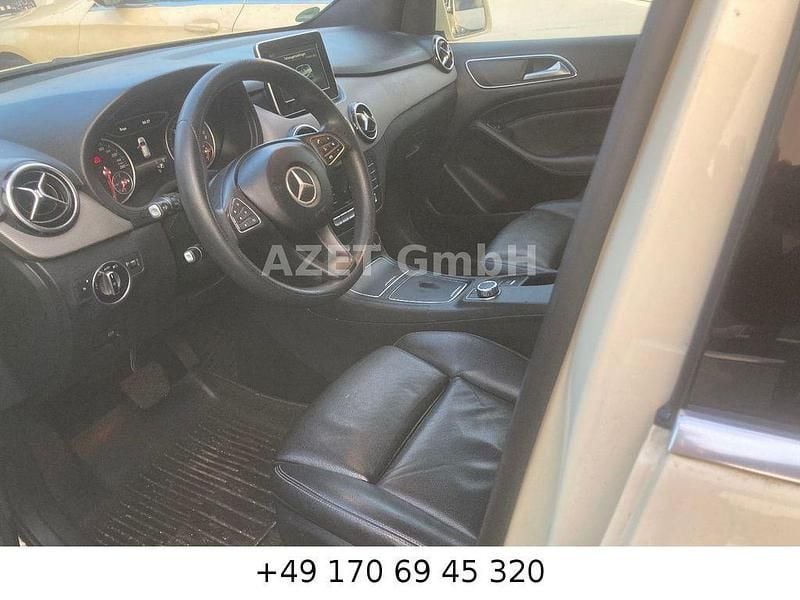 Gebraucht Mercedes B180 109 PS (80 kW) 2017 Beige Van / Kleinbus