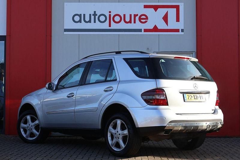 Gebraucht Mercedes ML280 190 PS (139 kW) 2007 Grau SUV