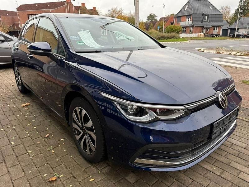Gebraucht VW Golf VIII Active 150 PS (110 kW) 2021 Blau Limousine