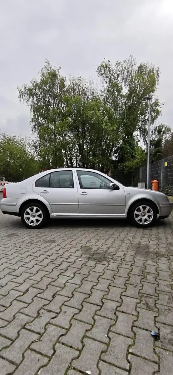 Gebraucht VW Bora 105 PS (77 kW) 2004 Silber Limousine