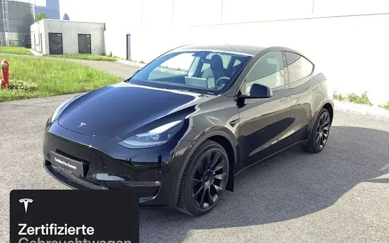 Usata Tesla Model Y 273 kW (372 CV) 2024 Nero SUV