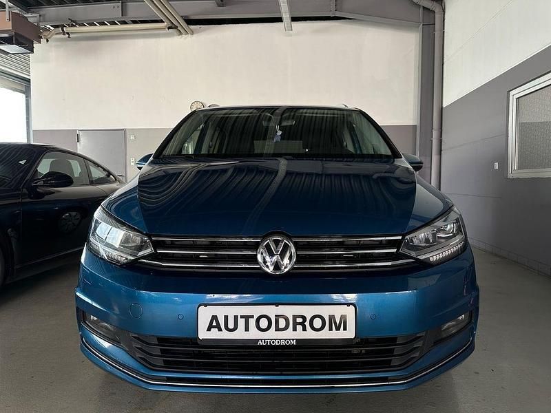 Gebraucht VW Touran Highline 190 PS (139 kW) 2017 Blau Van / Kleinbus