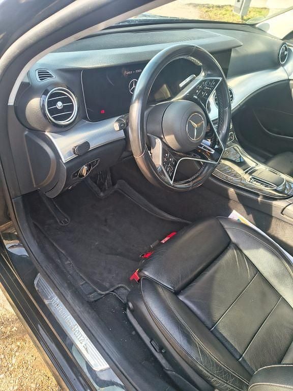 Second-hand Mercedes E200 160 CP (117 kW) 2020 Negru Berlinǎ