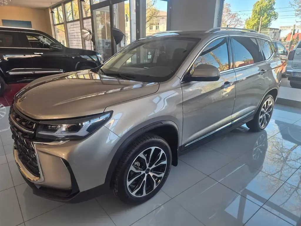 Nouvelle DFSK Forthing 3 170 ch (125 kW) 2026 Beige SUV