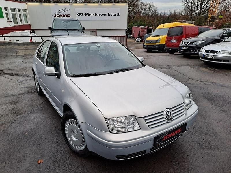 Gebraucht VW Bora 125 PS (91 kW) 2000 Silber Limousine