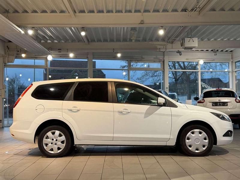 Gebraucht Ford Focus Sport 101 PS (74 kW) 2008 Weiß Kombi