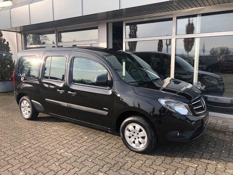 Gebraucht Mercedes Citan 111 Edition 110 PS (80 kW) 2017 Schwarz Kombi