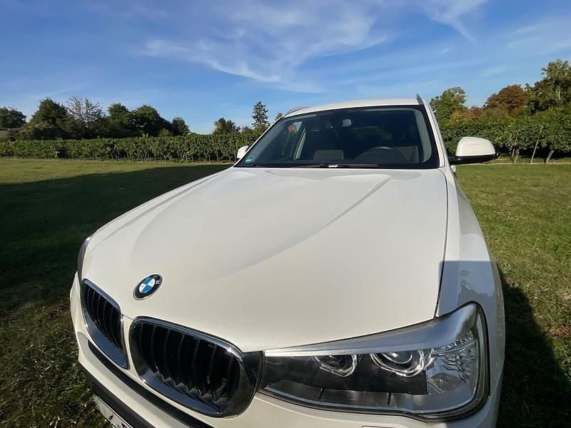 Weiß Gebraucht 2015 BMW X3 Sport Line SUV | 12.900 € (Guter Preis) - Bild 1/4