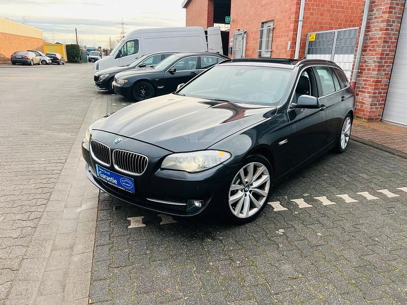 Gebraucht BMW 525 218 PS (160 kW) 2013 Schwarz Kombi